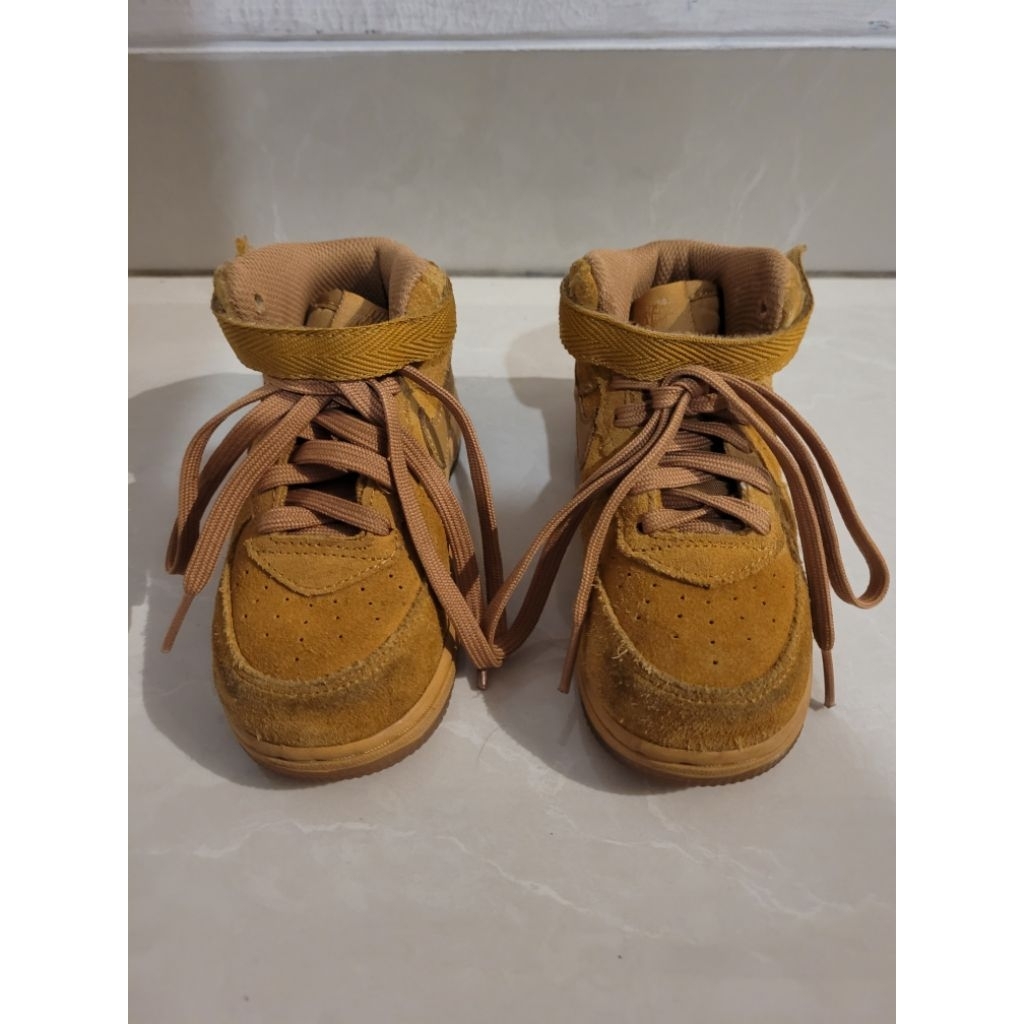Sepatu anak Nike Kids Air Force One Uk. 2-3 thn Warna Cokelat Suede