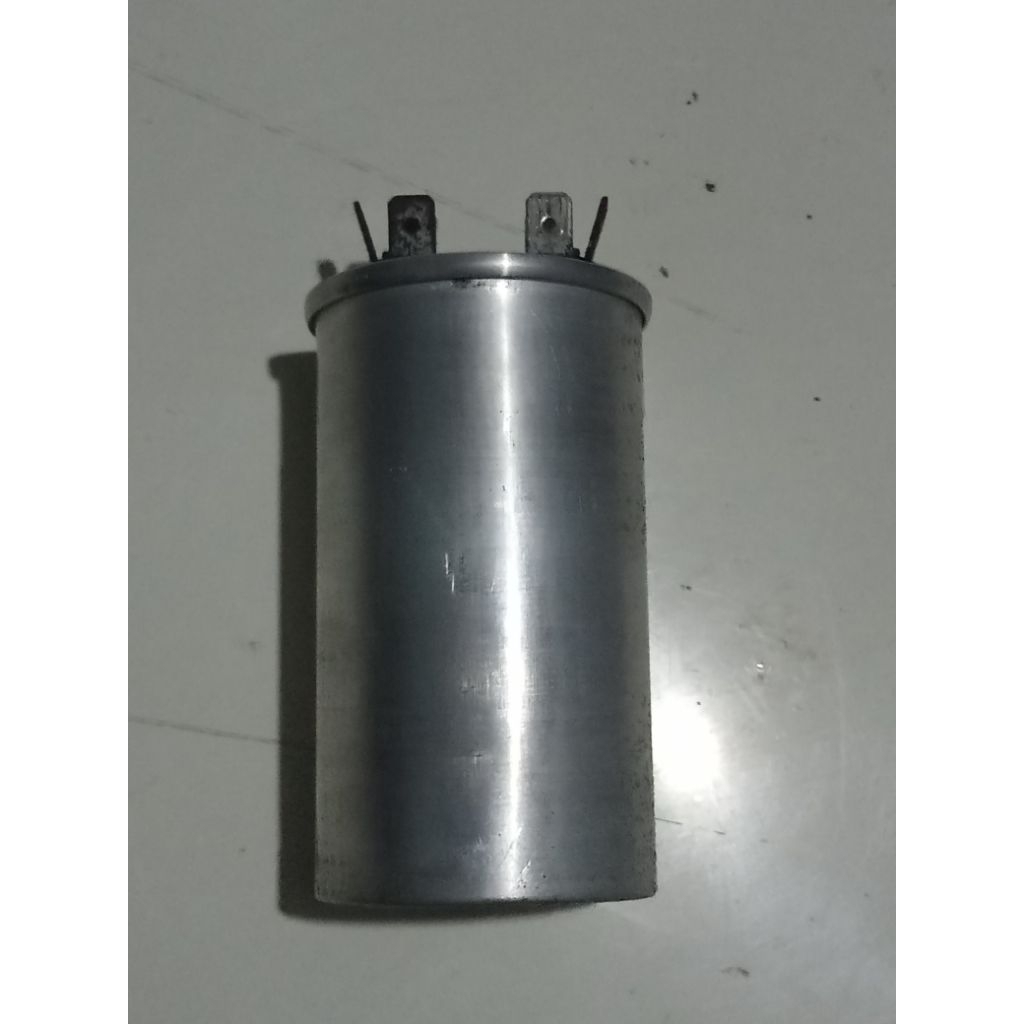 capasitor AC 20uf