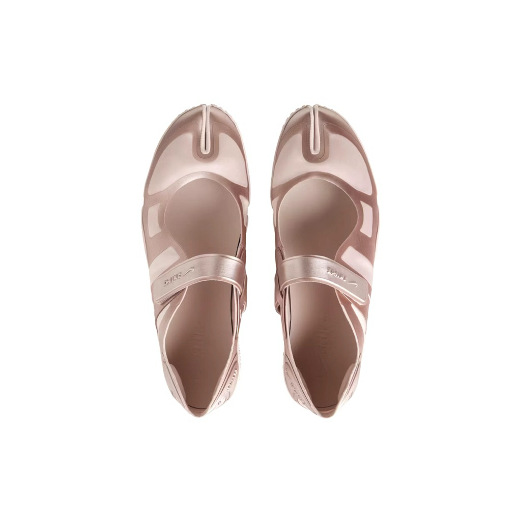 [BNIB] NikeSKIMS Nike x SKIMS x Lisa Rift Satin Shoes Tabi Flats Pink