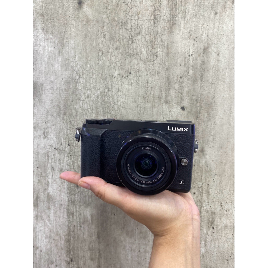 Lumix GX85
