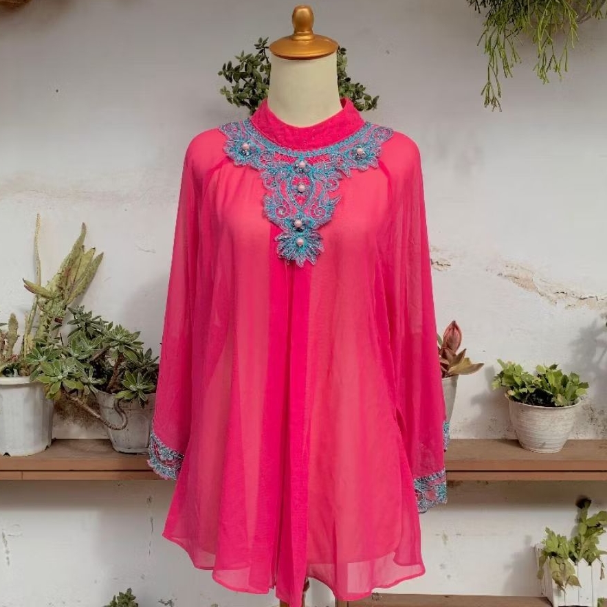 Preloved Blouse Payet Wanita Pink Fuschia