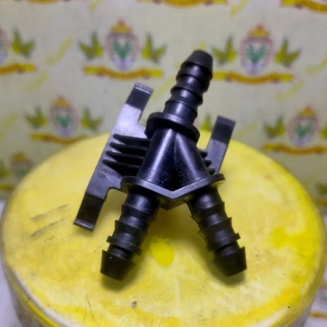 Pipa Nepel Konektor Bensin Y 8mm 3 Cabang Universal Original