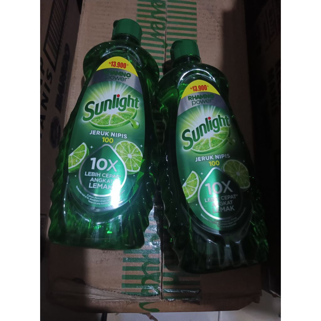 Sunlight botol Jeruk Nipis 675ml - Cepat Hilangkan Lemak, Aroma Segar, Praktis