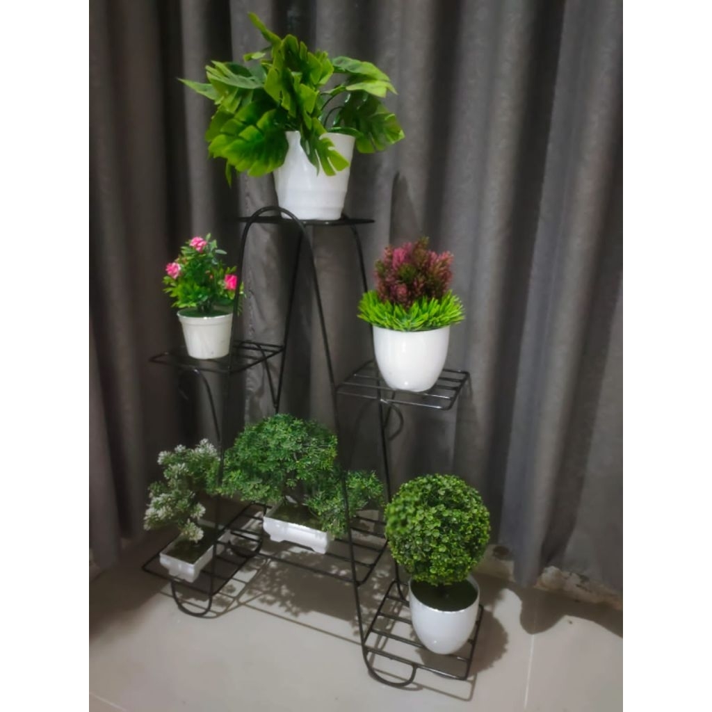 Rak Bunga Besi Susun 6 Tinggi 70cm dengan Finishing Hitam Putih
