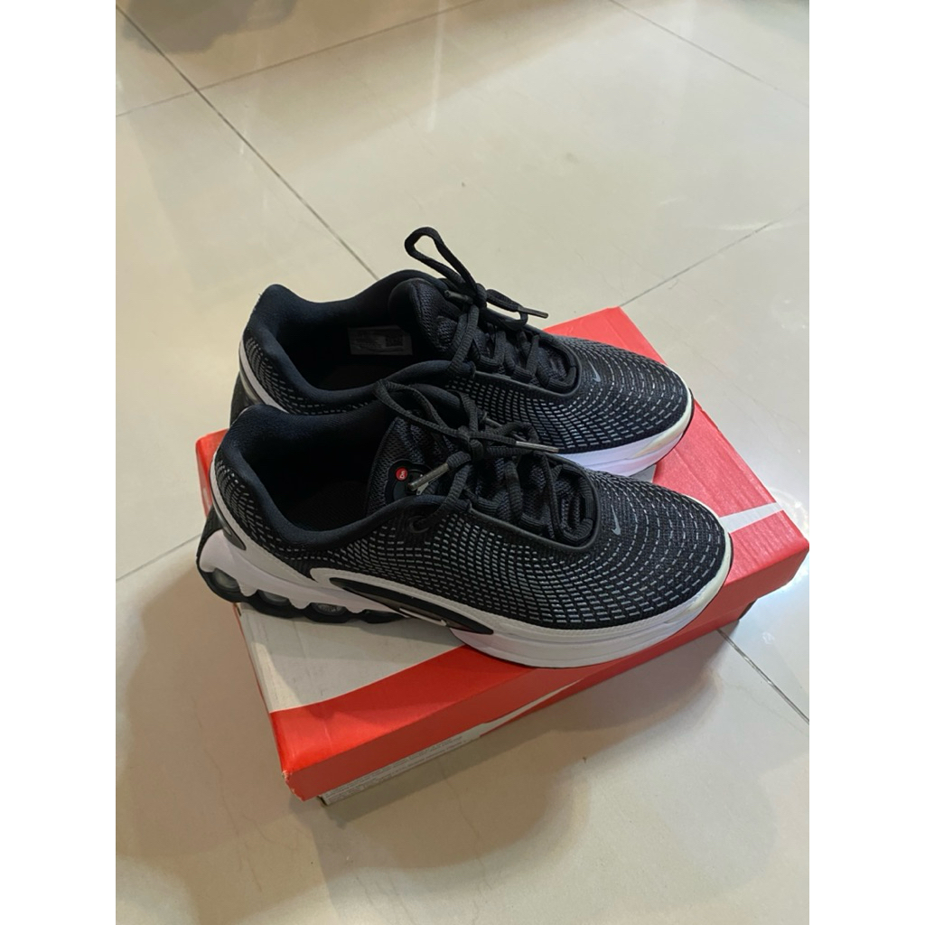 Jual Rugi Sepatu Nike Air Max DN (GS)Hitam Wanita Size 38
