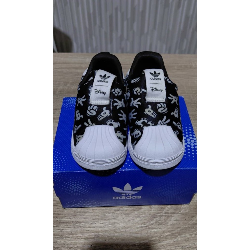 [Preloved] Sepatu Adidas x Disney Anak Original Superstar 360 I "Mickey Hands"