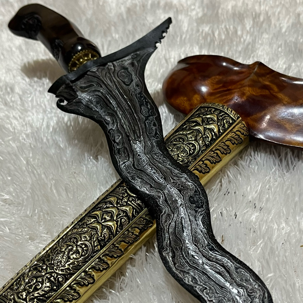Keris Sengkelat Pamor Segoro Muncar Tangguh HB VII