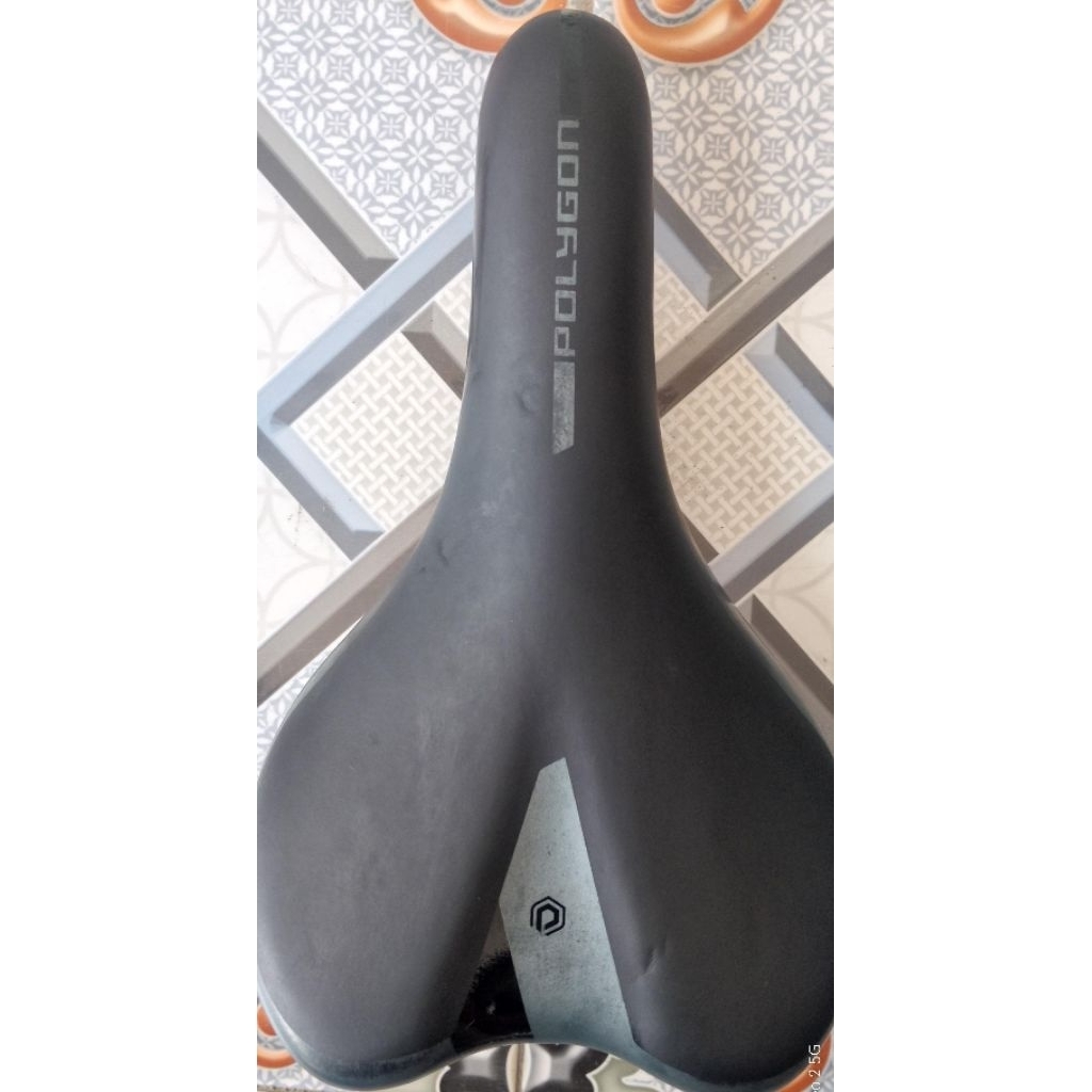 sadel Polygon MTB bekas