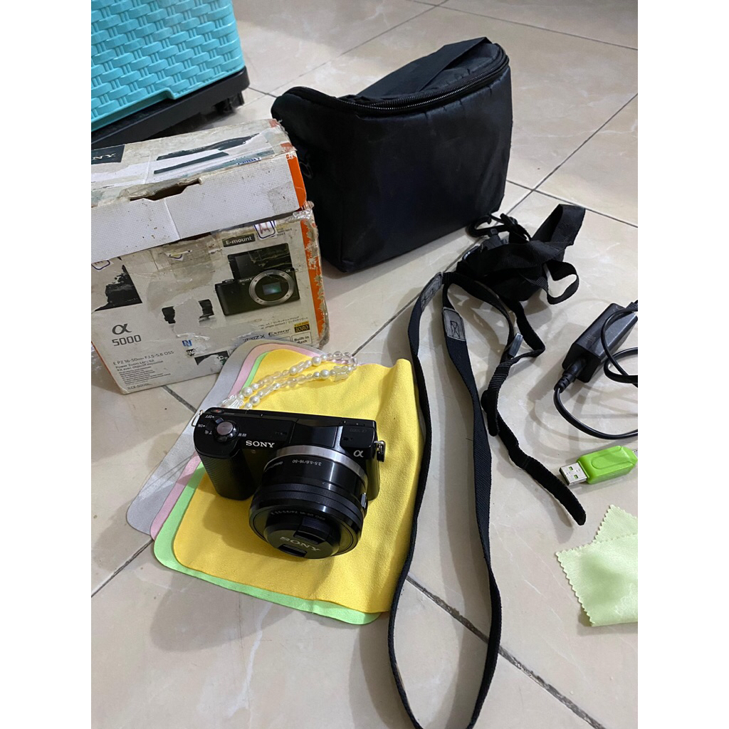 KAMERA SECOND SONY A5000, bekas pemakaian