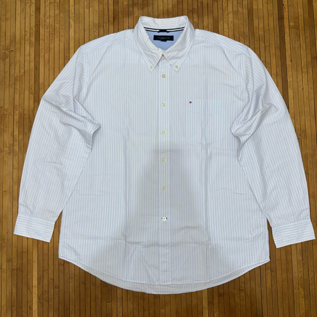 TOMMY HILFIGER STRIPED LIGHT BLUE WHITE LINE SELVEDGE BUTTON DOWN LONG SLEEVE SHIRT