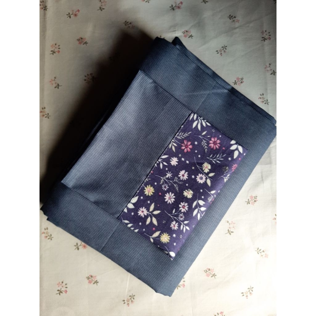 Mukena Premium Adem 100% Katun Jepang Motif Bunga Kecil Tokai Senko Navy