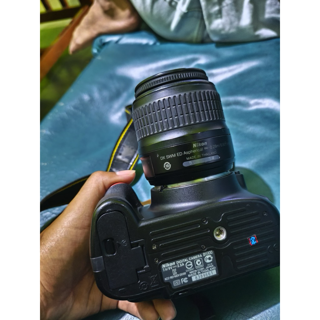 NIKON D5100