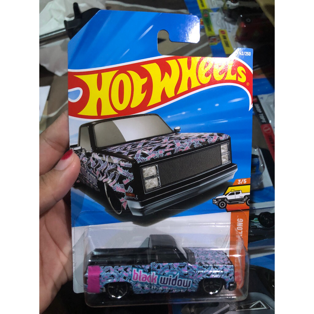 HOT WHEELS 83 CHEVY SILVERADO