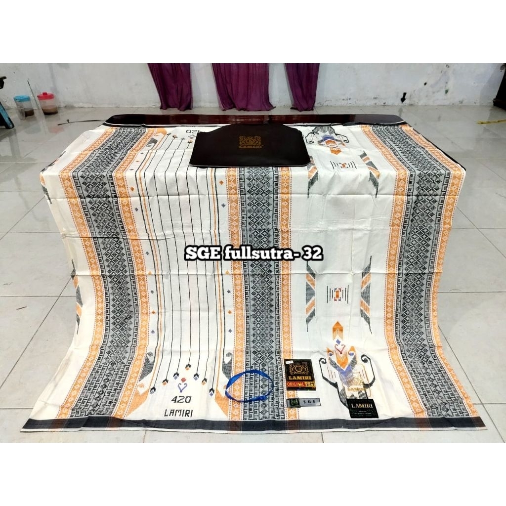 Sarung LAMIRI 420 Full Sutra Motif SGE Mix Ceplok 3 Part 02