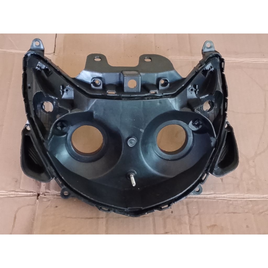 batok housing lampu depan Yamaha Xeon karbu old lokal