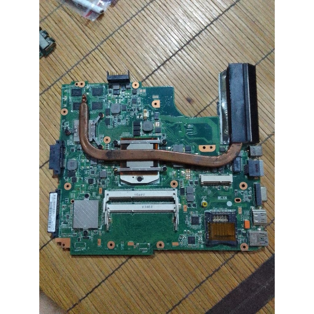 Motherboard Asus A43S K43SD + Proc. Intel B890