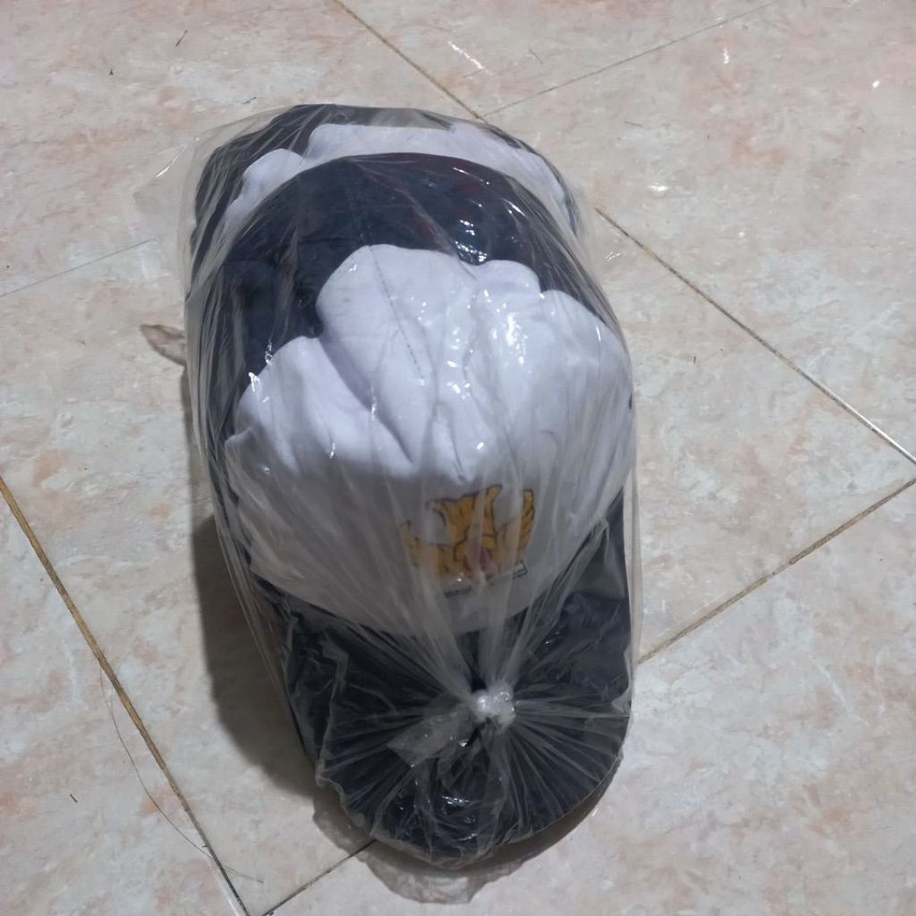topi Sekolah SMP Negeri