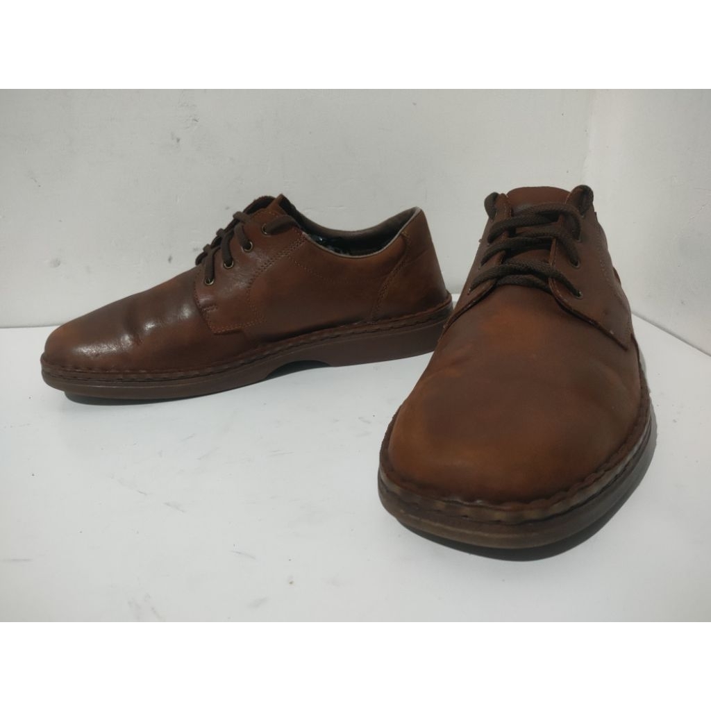 Sepatu pdh rieker kulit, size 43