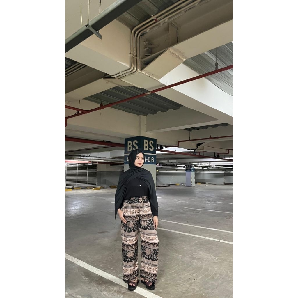 CELANA KULOT GAJAH BAHAN RAYON DENGAN VARIASI SAKU DAN TALI PINGGANG