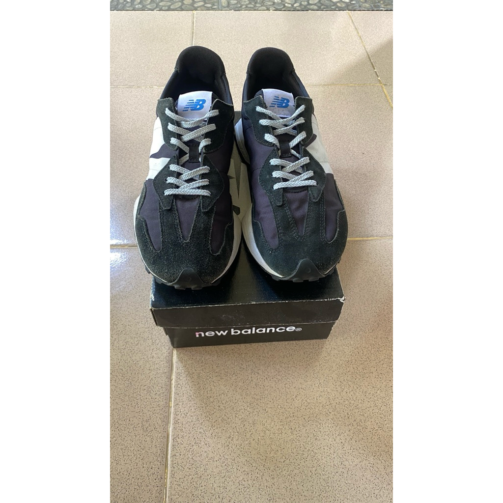 New Balance 327 (NB 327)