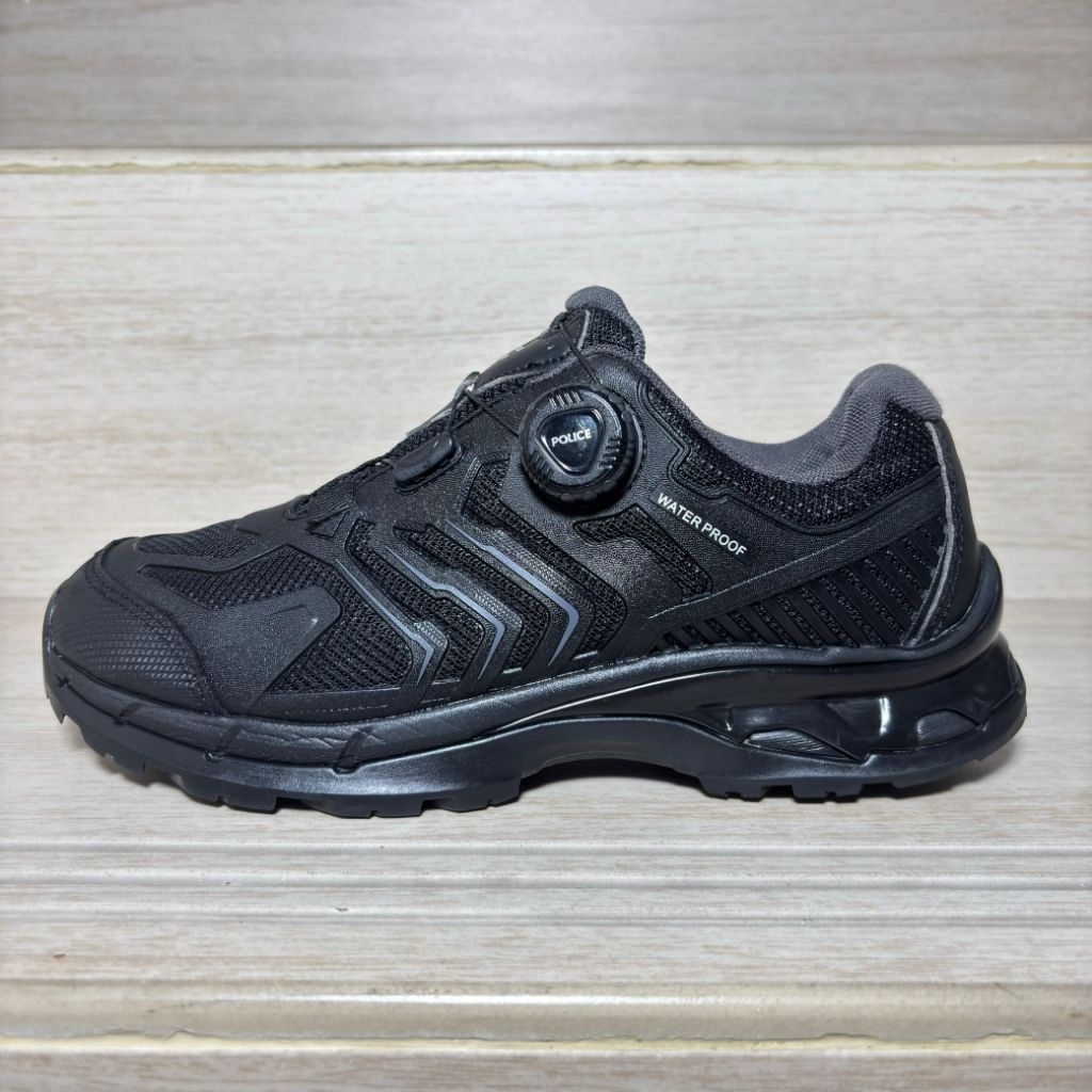 SEPATU OUTDOOR TREKKING HIKING & RUNNING  BOA SYSTEM / TALI PUTAR SECOND ORIGINAL  [ MURAH ]