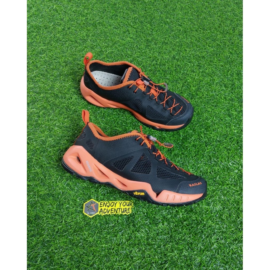 sepatu gunung trekking Kailas size 40
