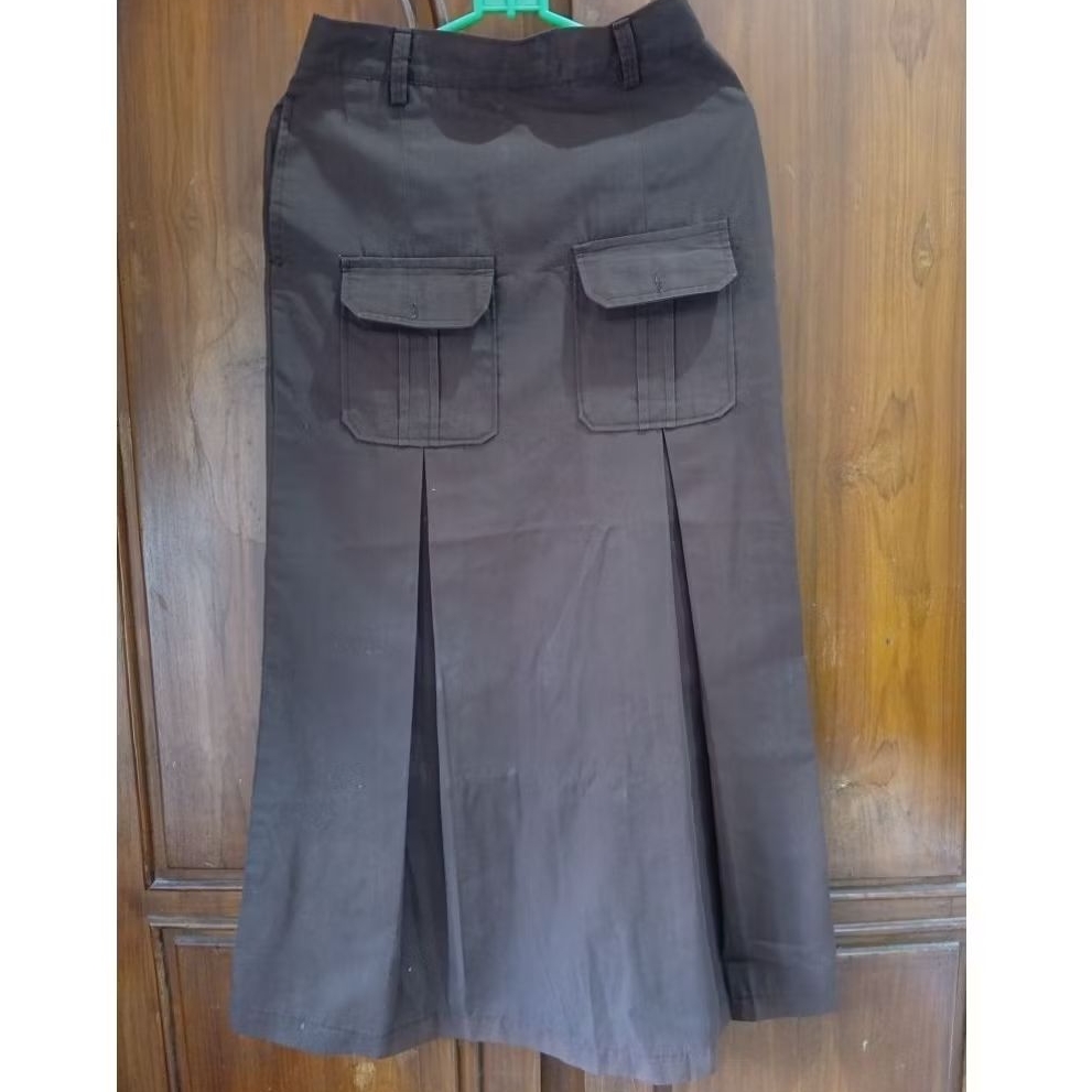 (PRELOVED) Rok span wiru dua depan smp sma seragam