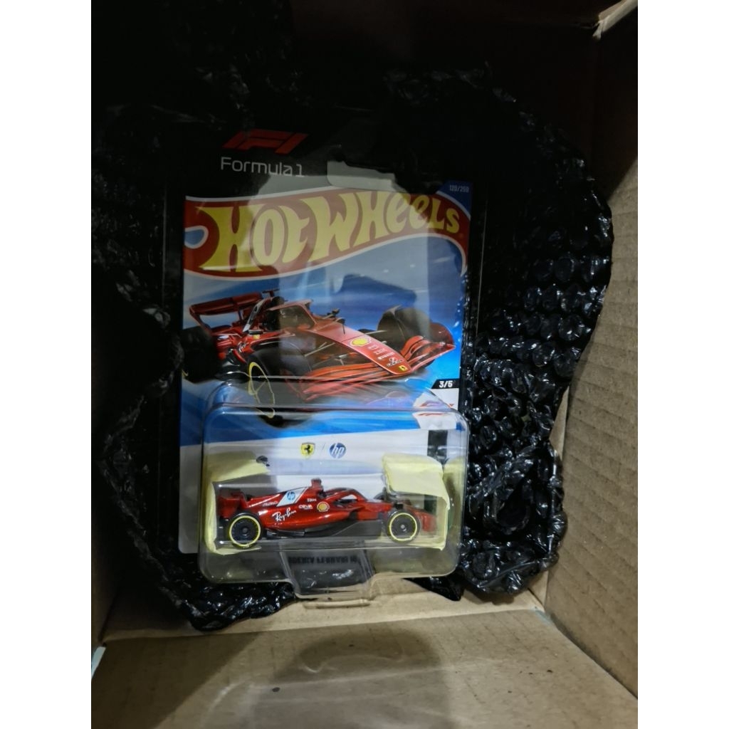 Hotwheels F1 scuderia ferrari HP