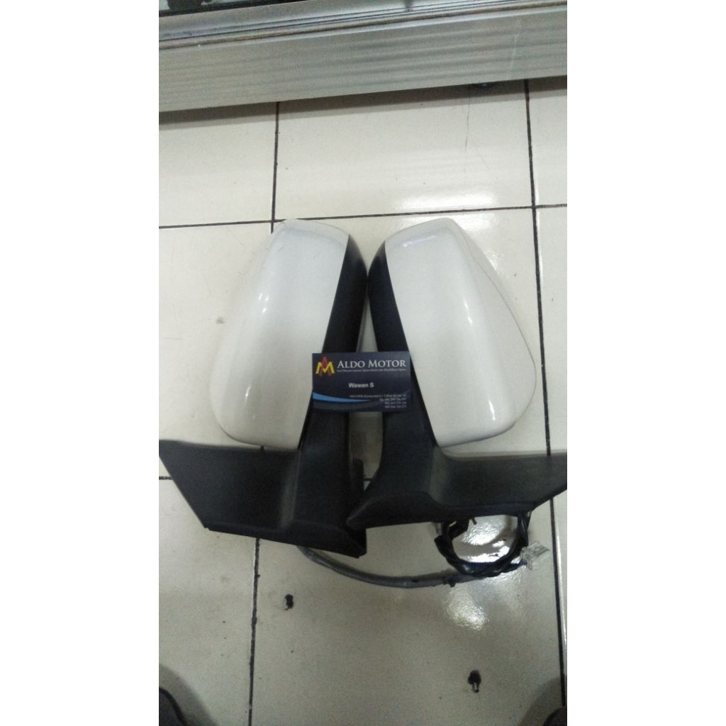 Spion Nissan Livina L11 Sepasang polos