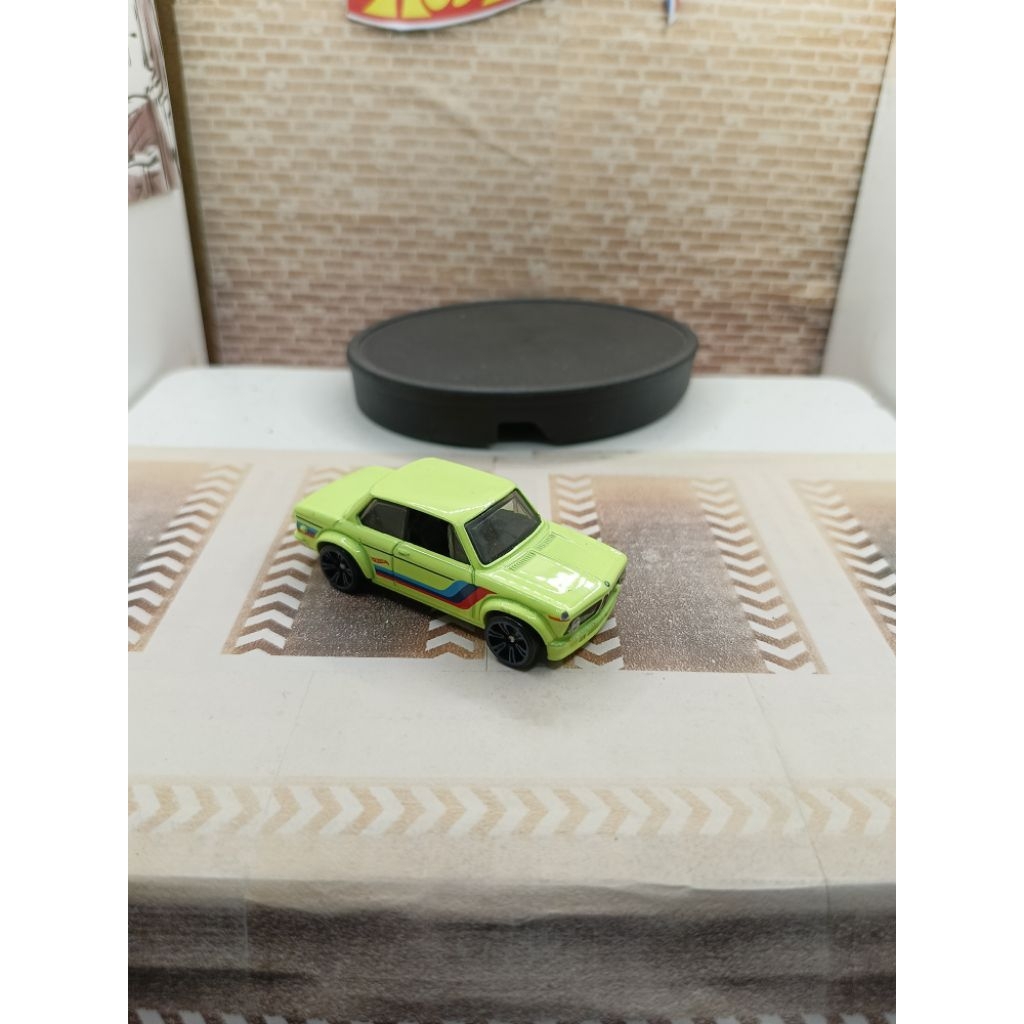 Bmw 2002 Hot wheels loose