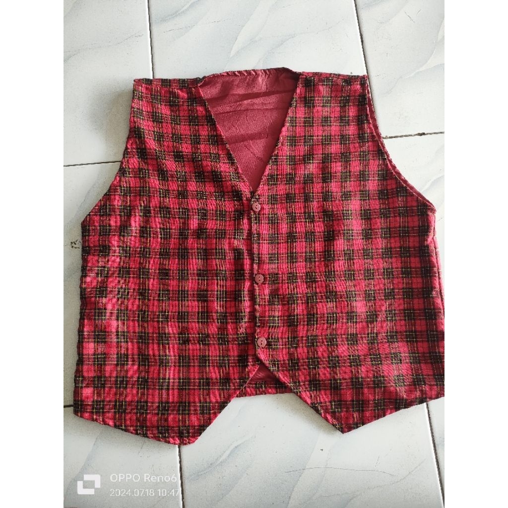 rompi kotak kotak SD