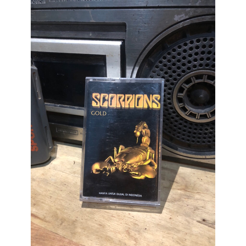 Kaset Pita Scorpions - Gold