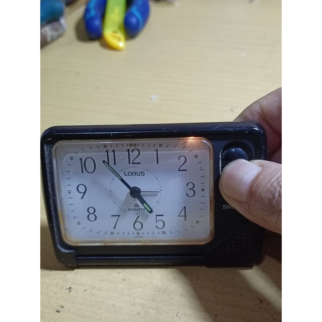 Jam Meja Antik