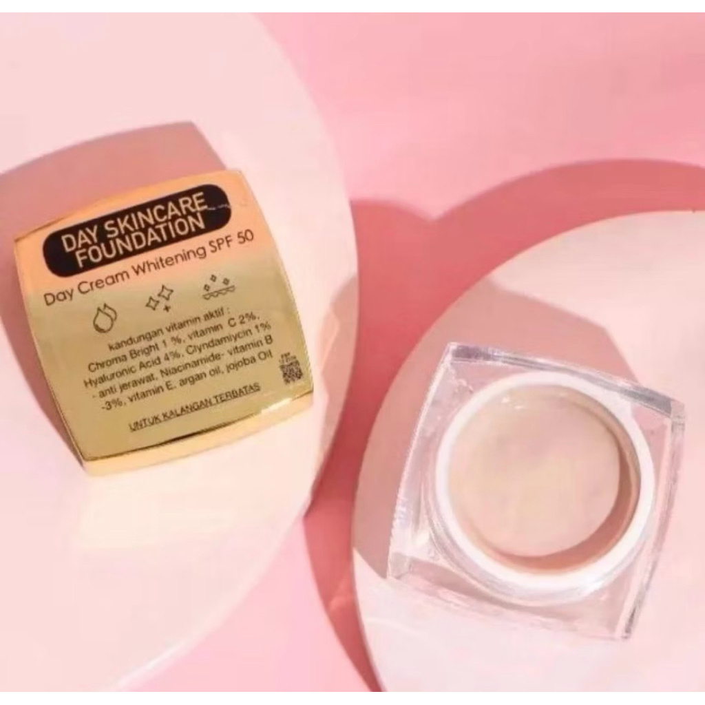 DAY FOUNDATION GLOW UP WHETENING SKINCARE