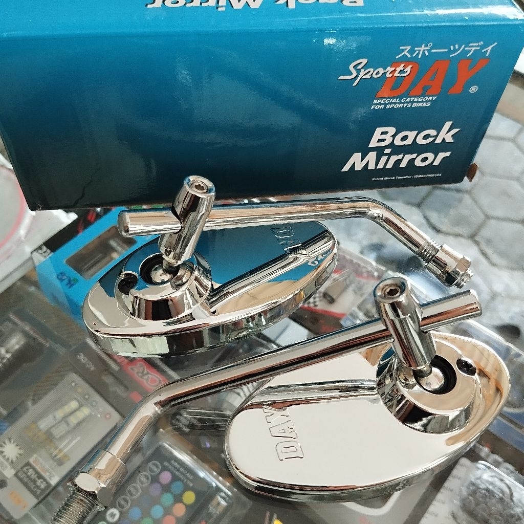Spion Oval Day Original 100%, Spion oval model daytona classic