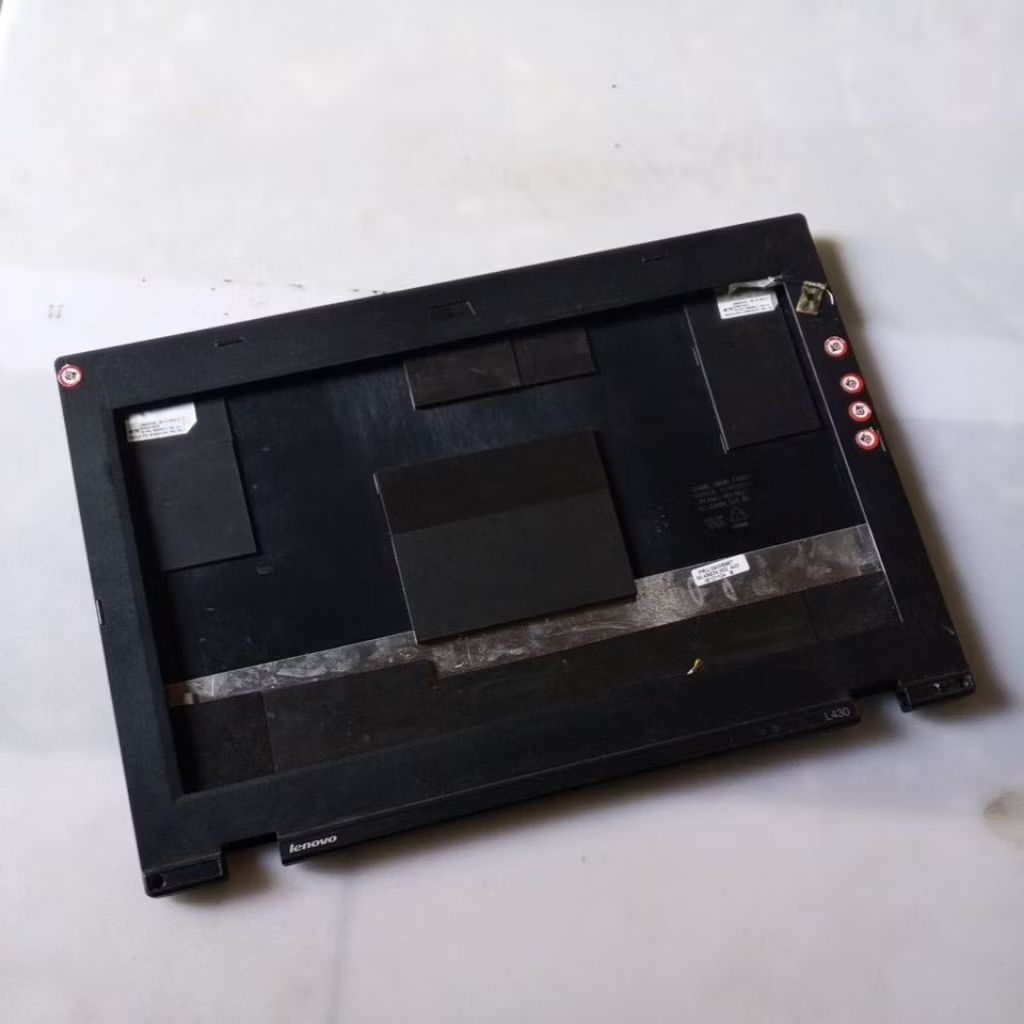 Casing LCD laptop Lenovo Thinkpad L430