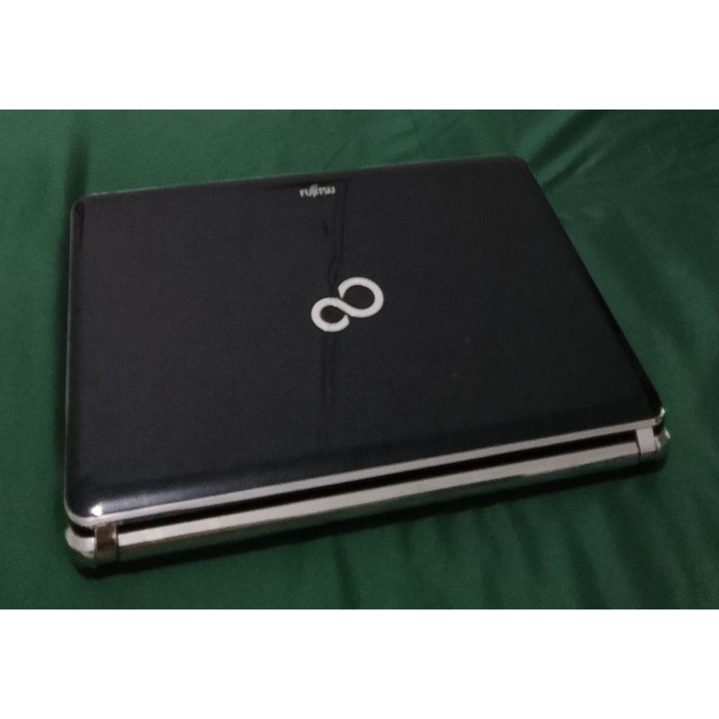 laptop lifebook Fujitsu LH351