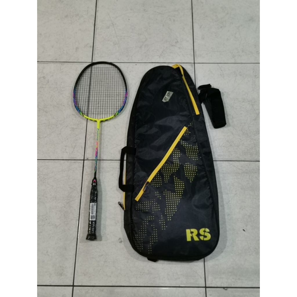 Raket bulutangkis rs estima 100