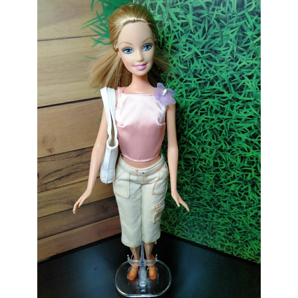 boneka BARBIE ORIGINAL ASLI. DAPAT BONEKA, BAJU, SEPATU, TAS