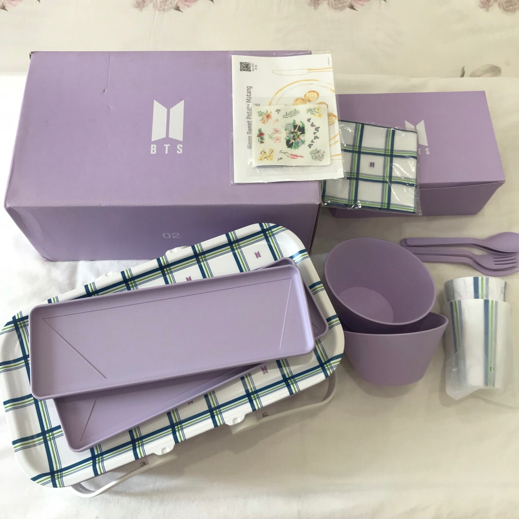 MERCH BOX BTS