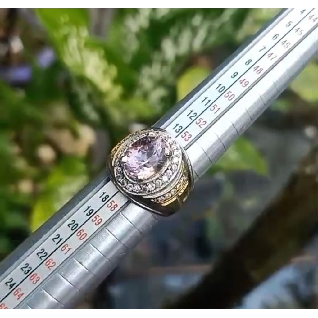 cincin batu kecubung ungu muda Kalimantan