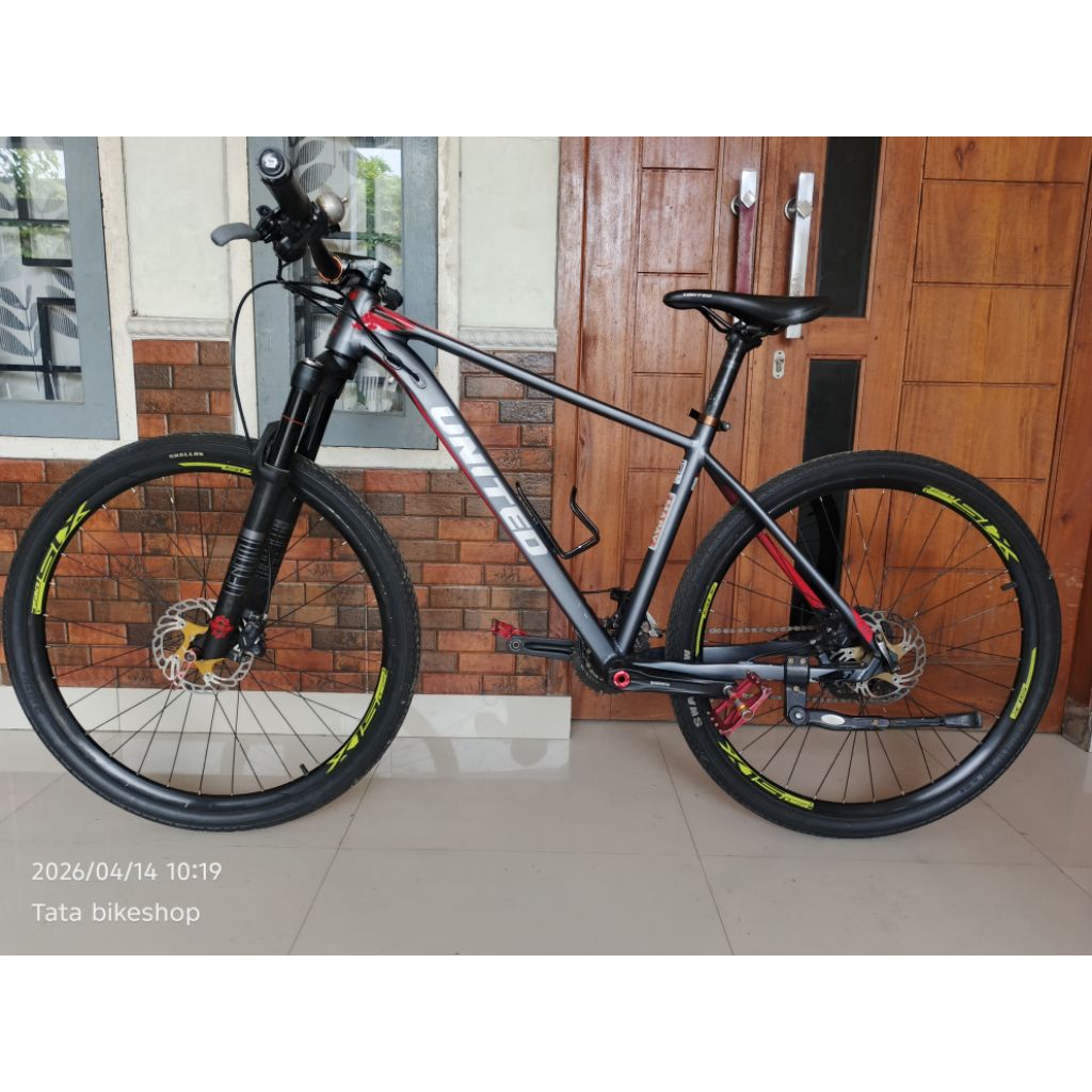 sepeda gunung MTB united Clovis 5.00 scond