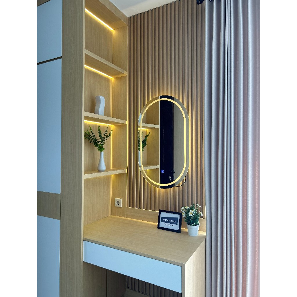 Wardrobe Custom Minimalis + Meja Rias Set untuk Kamar Tidur Sidoarjo