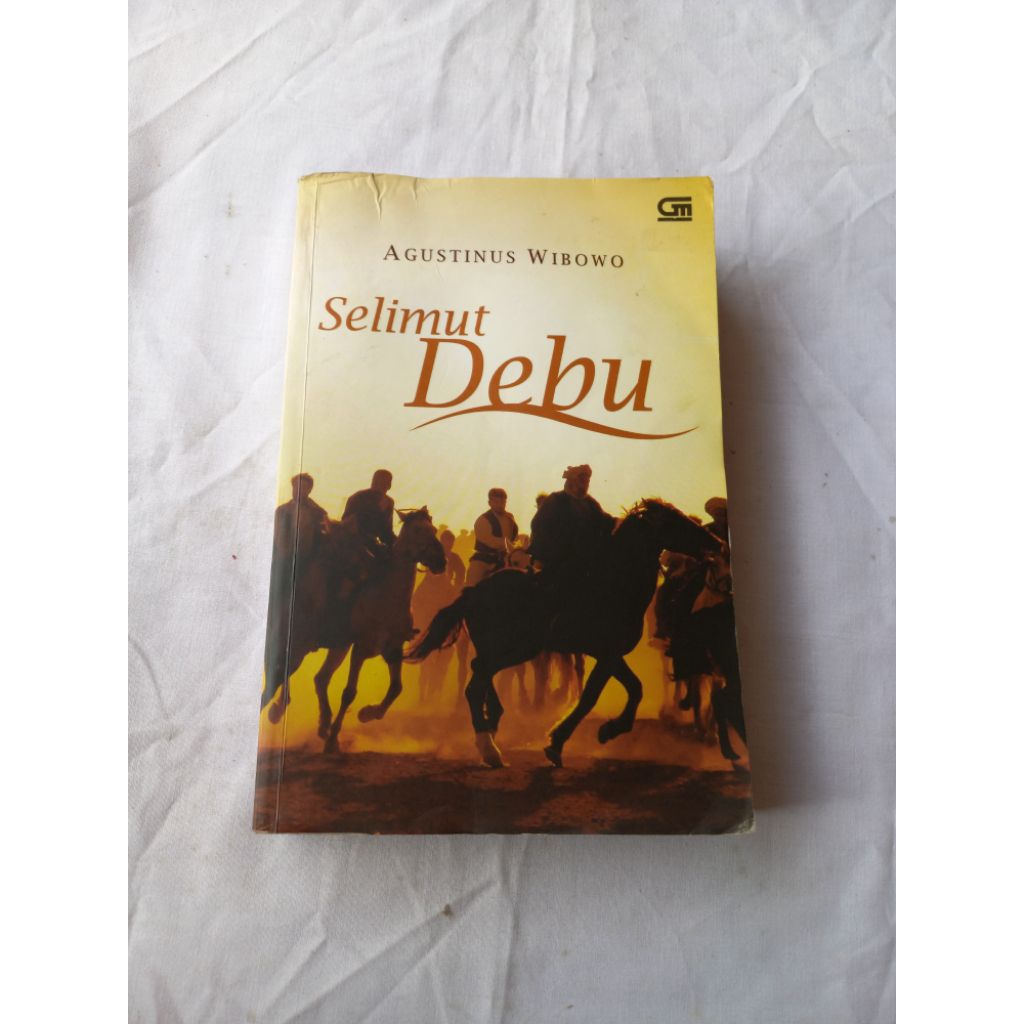 BUKU SELIMUT DEBU