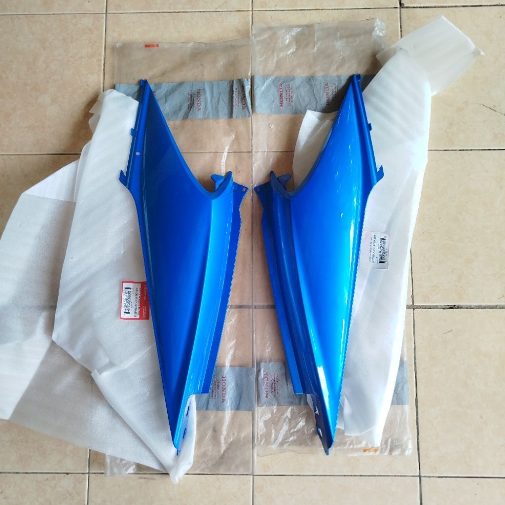 Cover Body Belakang Beat Karbu Beat Lama Biru Original AHM