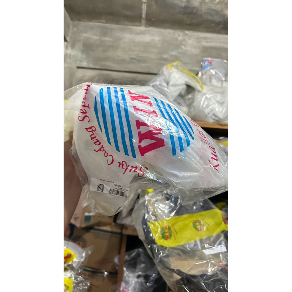 spakbor depan NMAX/ NMAX NEW putih merk WIN