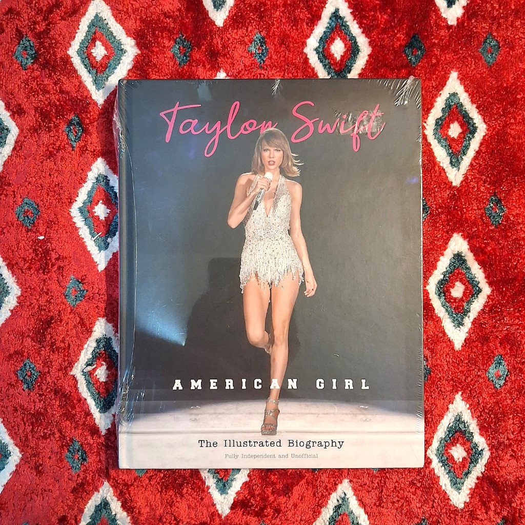 Taylor Swift American Girl - The Illustrated Biography buku import baru