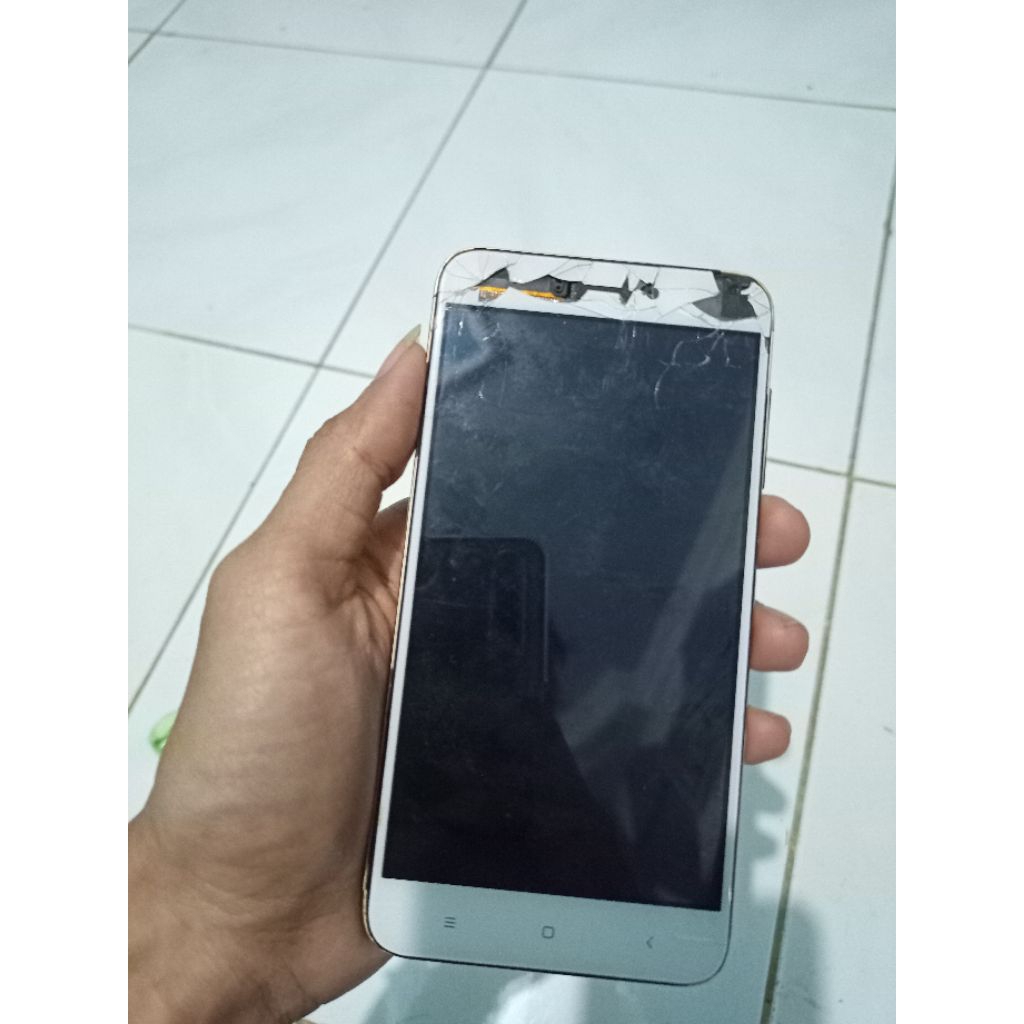Redmi 4x 3/32 minus lcd