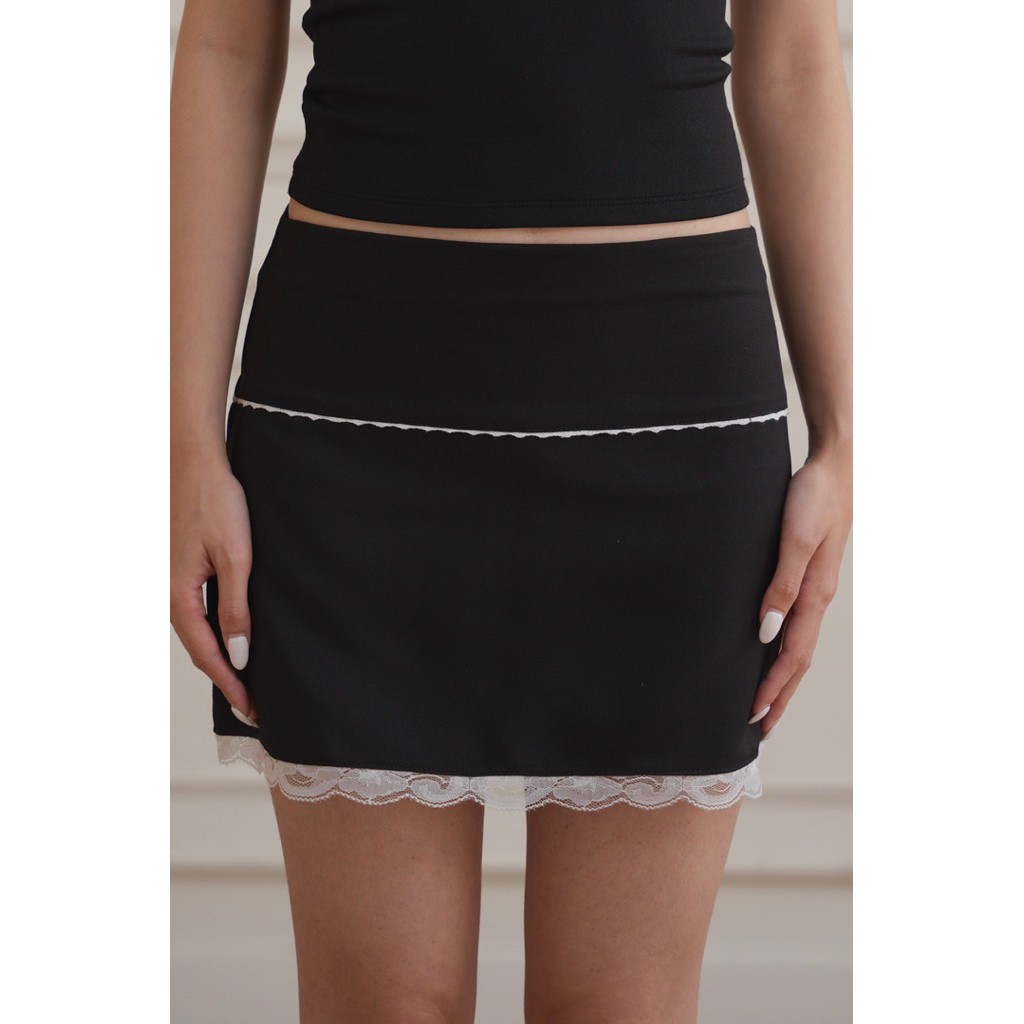 PAPERMOON | Rok Mini Lace Renda Hitam Polos