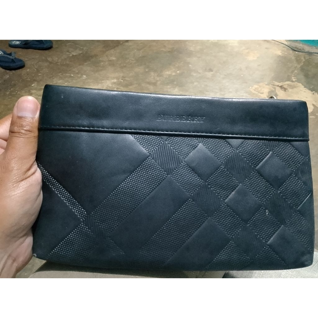 clutch burberry